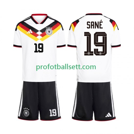 Fotballdrakt Tyskland Leroy Sane 19 Barn Hjemmekit VM 2026 Kortermet