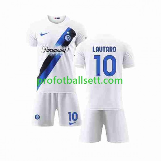Fotballdrakt Inter Milan Lautaro Martinez 10 Barn Bortekit 2023-2024 Kortermet