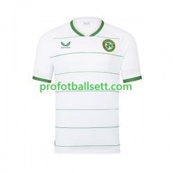 Fotballdrakt Irland Herre Bortekit 2023 Kortermet