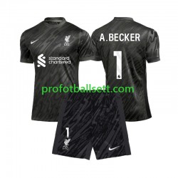 Fotballdrakt Liverpool Keeper Alisson Becker 1 Barn Hjemmekit 2024-2025 Kortermet