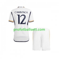 Fotballdrakt Real Madrid Camavinga 12 Barn Hjemmekit 2023-2024 Kortermet