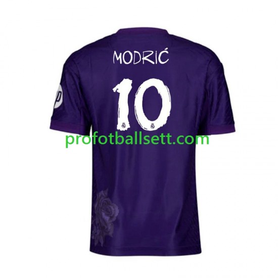 Fotballdrakt Real Madrid Lucas Modric 10 Y-3 Herre Fjerdekit 2023-2024 Lilla Kortermet