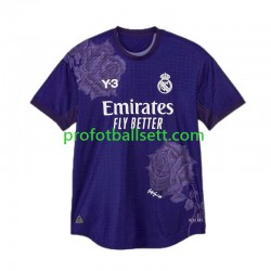 Fotballdrakt Real Madrid Vinicius Junior 7 Y-3 Herre Fjerdekit 2023-2024 Lilla Kortermet