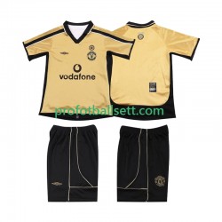 Manchester Utd Anniversary Football Shirt 2001 2002 Barn Tredjekit Kortermet